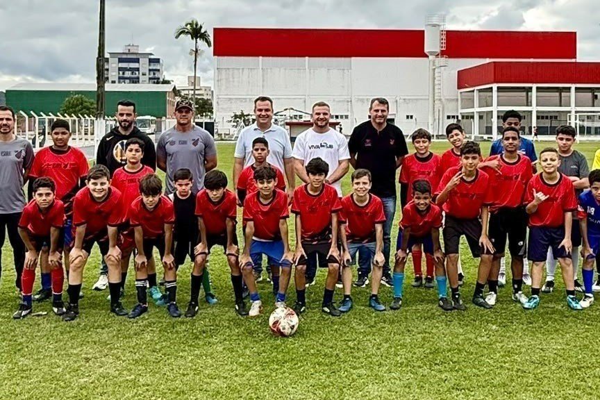 Escola de Futebol Furacão Fube ultrapassa 120 alunos inscritos e abre novas turmas