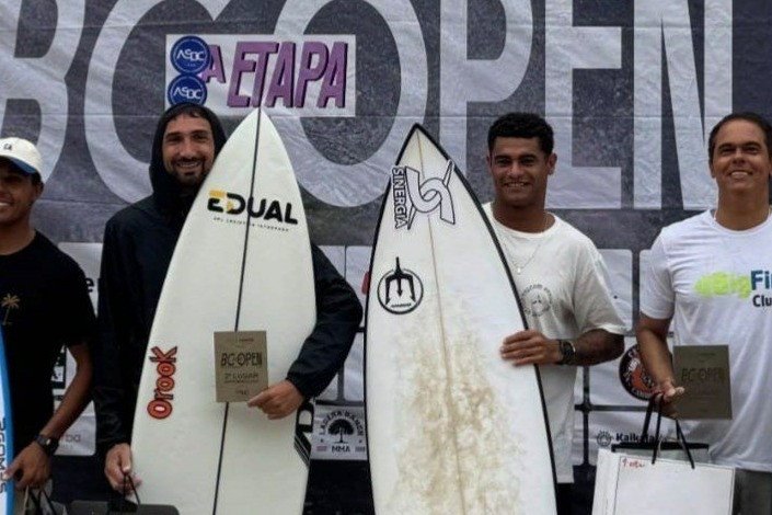 Circuito Municipal de Surf 2026 movimenta ondas da Praia Central