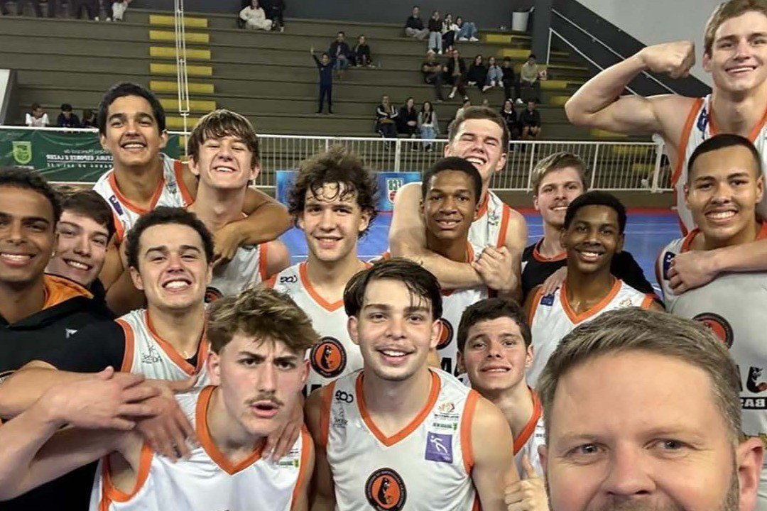 Secel/AJAB ganha em casa e reassume liderança no Estadual de Basquete Sub-17 Masculino