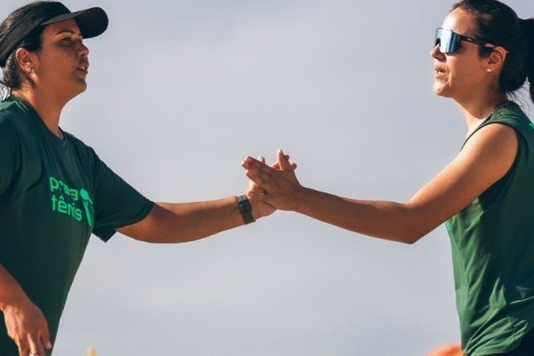 Inscrições para aulas gratuitas de beach tennis no Mundo das Crianças começam no domingo (02)
