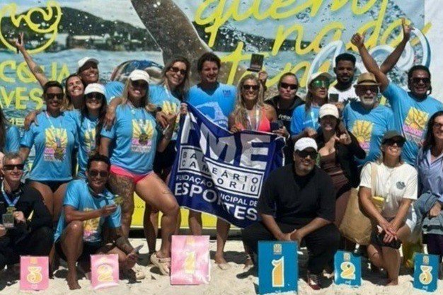 Equipe de natação de BC se destaca e garante pódios na Travessia do Caraolho