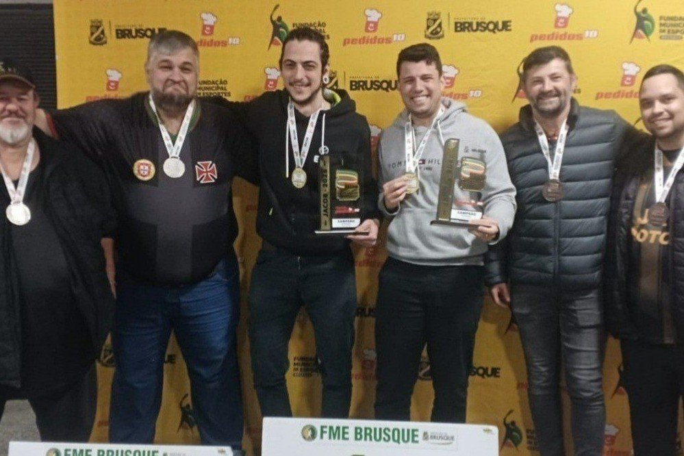 Jogos Abertos Comunitários de Brusque têm noite de definições no general e estreia do pôquer