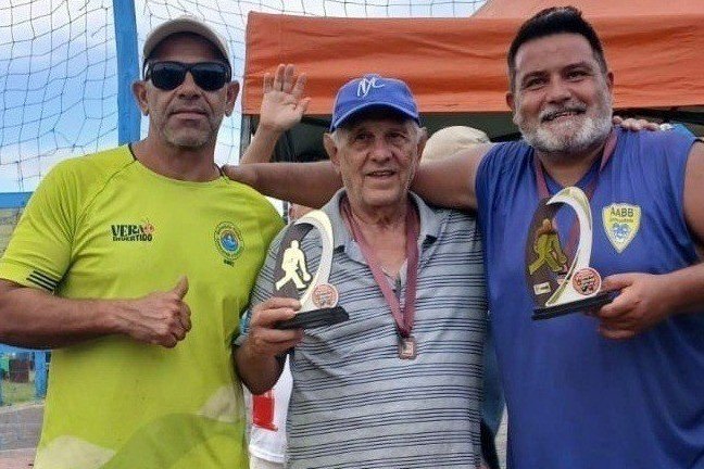 Torneio de bocha Amigos do Magistério marca Páscoa Esportiva em Balneário Pinhal