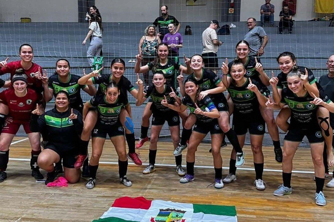 Jaraguá nos Joguinhos: basquete e futsal vão à final e xadrez assegura primeiras medalhas