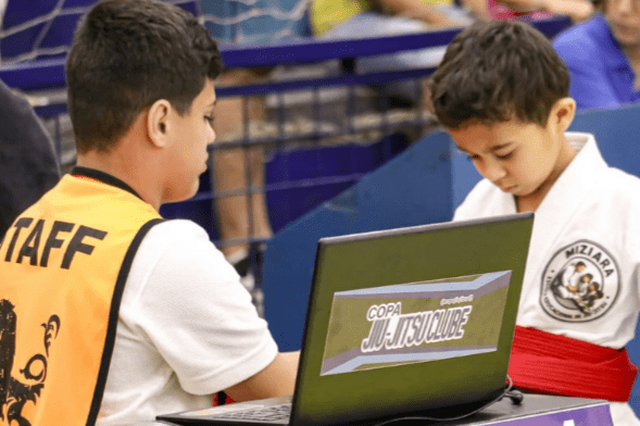 Tradição, tecnologia e cidadania: bastidores do esporte de Alumínio (SP)