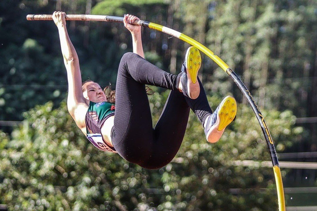 Secel/APA é vice-campeã masculina e terceira colocada feminina no Estadual de Atletismo Sub-20